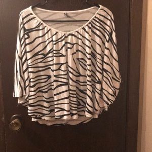 Very cute zebra print flowy shirt